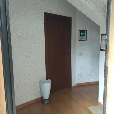 La Pace Nocleg ze śniadaniem 3*